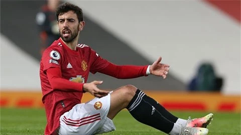 Bruno Fernandes lại to tiếng với Solskjaer