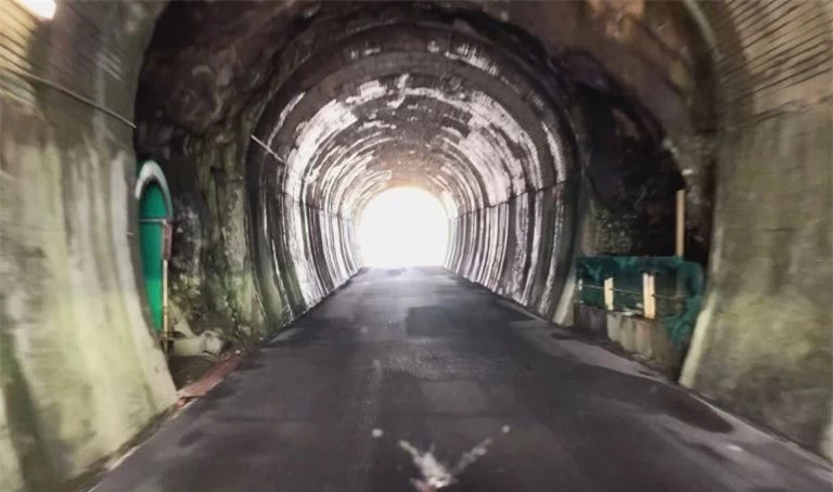 Đường hầm bị nguyền rủa ở Nhật, khiến ai đi qua cũng khiếp sợ-2
