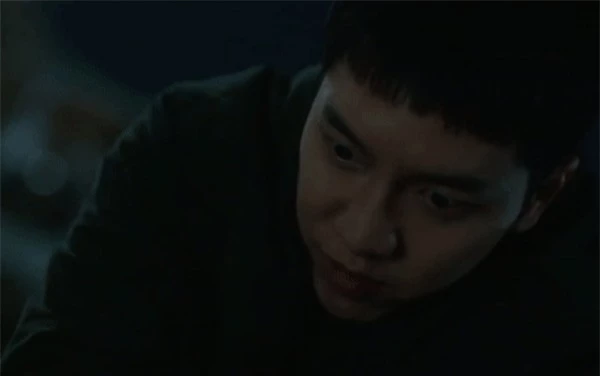 Lee Seung Gi từ anh cảnh sát thật thà hóa kẻ săn người điên loạn trong poster mới của Mouse - Ảnh 6.