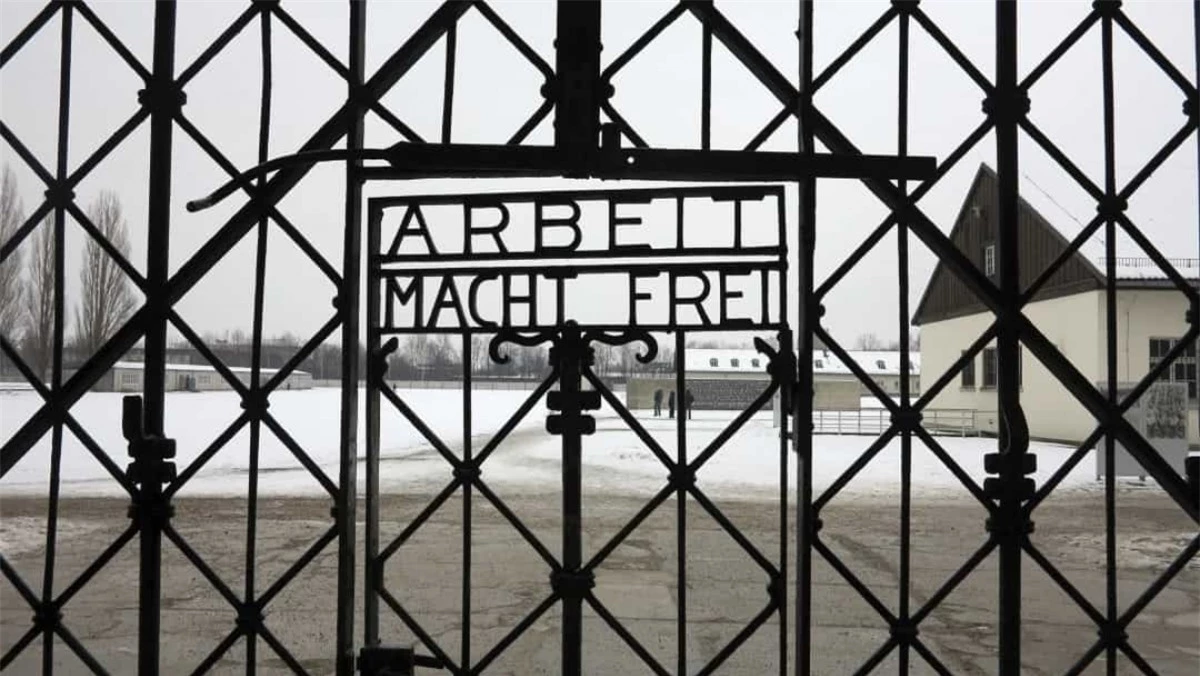 Trại tập trung đầu tiên của Đức Quốc xã nằm ở Dachau được xây dựng trong 6 năm trước khi bắt đầu vận hành.
