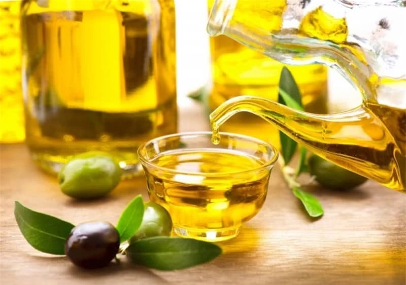 Tại sao dùng dầu oliu lại có thể giúp giảm cân