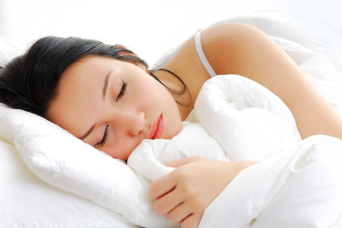 5 thói quen khi đi ngủ cực kỳ hại sức khỏe, nhất là điều thứ 3