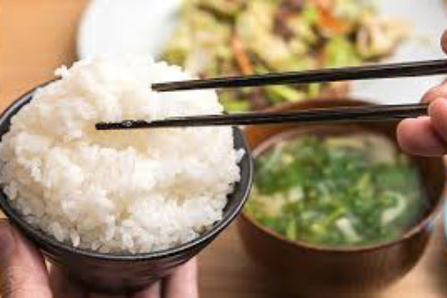 Ăn cơm kiểu này khiến bạn rối loạn tiêu hóa rước bệnh vào người mà không biết