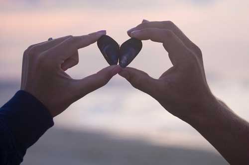 Làm thế nào để duy trì được sự thân mật với nửa kia khi bạn yêu xa?