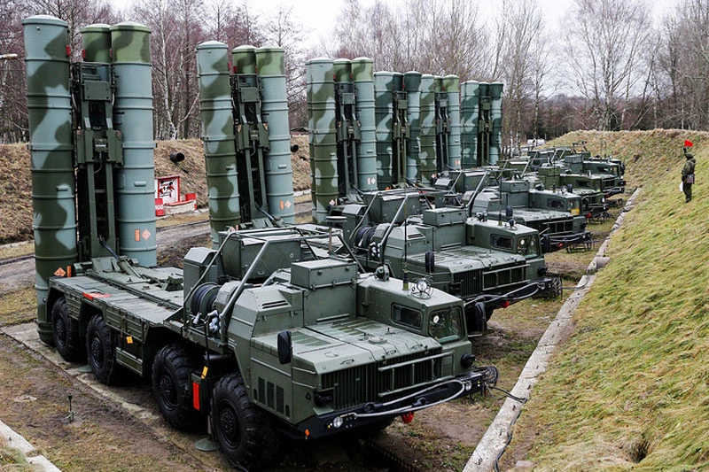 Hệ thống phòng không S-400.