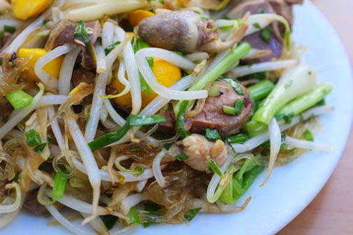 Học cách làm giá đỗ xào lòng thơm ngon, không tanh cả nhà ai cũng khen nức nở