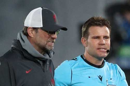 Klopp 'nổi điên' với trọng tài, Keita và Alexander-Arnold