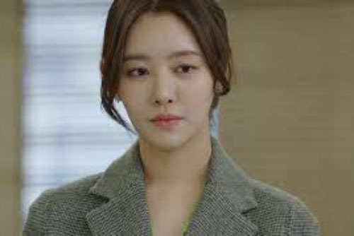 Dùng mọi thủ đoạn vào hào môn, đêm tân hôn tôi chết lặng vì tờ hợp đồng chồng đưa, sốc hơn cả là lời đề nghị của mẹ anh