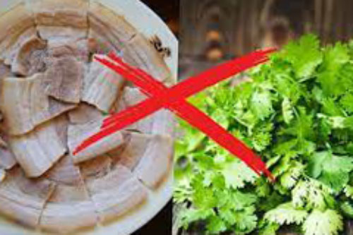 Sai lầm khi ăn thịt lợn gây ngộ độc mà nhiều người không biết