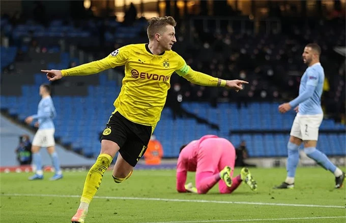 Reus đã giúp Dortmund có được bàn thắng quý giá trên sân khách