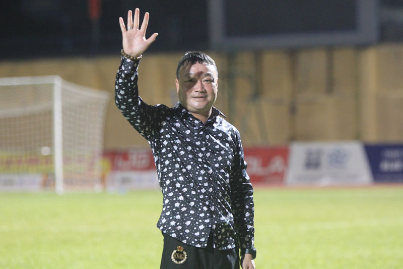 HLV Trương Việt Hoàng: 'Hà Nội thiếu may mắn'