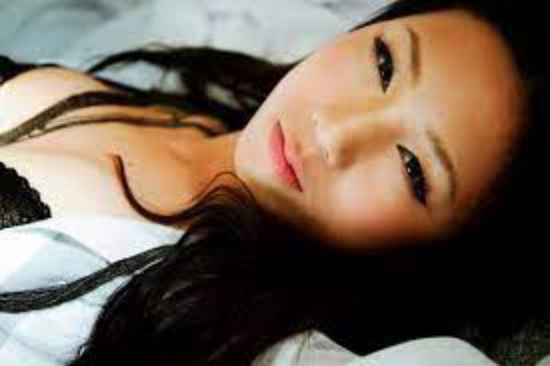 Thấy nhiều khi tôi về muộn lại say mèm, bố mẹ chồng liền đến nhà tìm chồng tôi để "xúi" anh “dạy vợ”