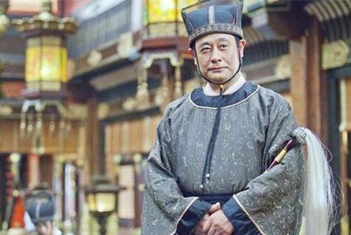 Thái giám tốt bụng nhất lịch sử cố ý phát âm sai một chữ, cứu cả ngàn người vô tội