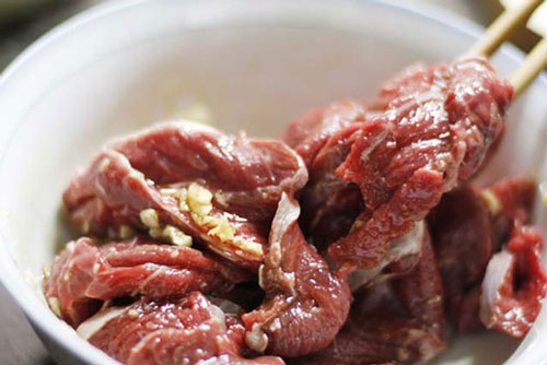 Chuyên gia dinh dưỡng chia sẻ bí quyết xào thịt bò mềm không dai, cực kỳ hấp dẫn