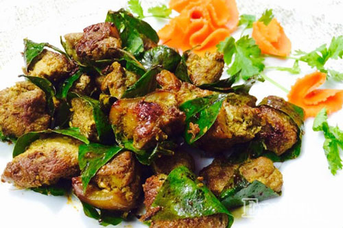 Bỏ lá này vào rán thịt món ăn thơm nức đậm vị giòn tan ai cũng gật gù khen khéo