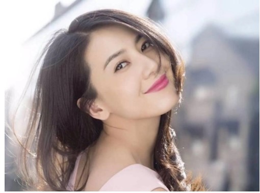 Phụ nữ nên sử dụng 3 'tuyệt chiêu" này để trở nên khí chất, nổi trội hơn người