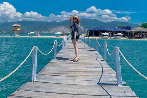 Check-in 4 cây cầu gỗ trên biển ở Việt Nam