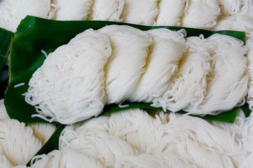 Mách chị em 3 cách đơn giản nhất để kiểm tra bún có nhiễm hàn the, hóa chất hay không