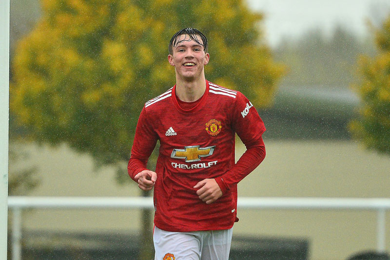 Charlie McNeill: Cỗ máy săn bàn tương lai của MU