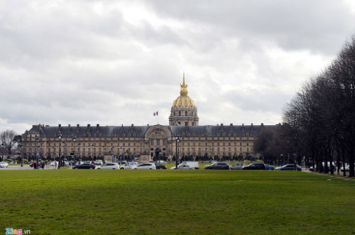 Một vòng các địa danh nổi tiếng thế giới ở Paris