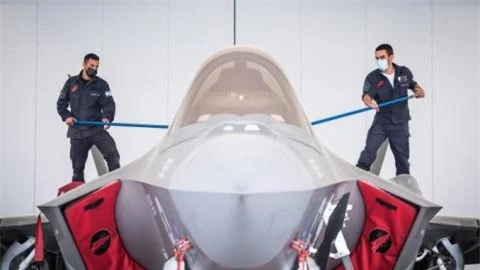 Israel tiet lo uu diem dung choi lau nha ve sinh F-35I