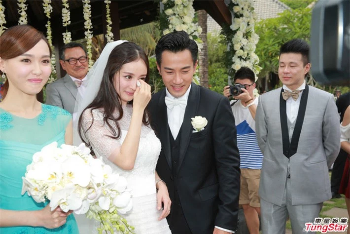 Hình cũ trong đám cưới vô tình tiết lộ về tình cảm của Dương Mịch dành cho Lưu Khải Uy - Ảnh 5.