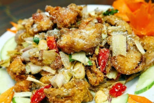 Đây chính là cách làm gà rang muối ngon nhất, hơn cả ngoài hàng