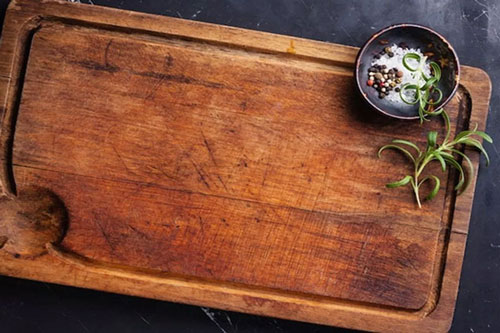 Thớt nhựa hay thớt gỗ tốt cho sức khỏe hơn?