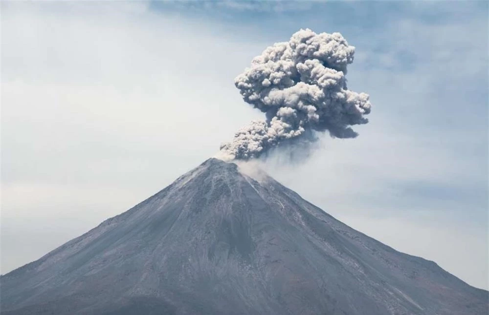 13 ngọn núi lửa nguy hiểm nhất thế giới-11