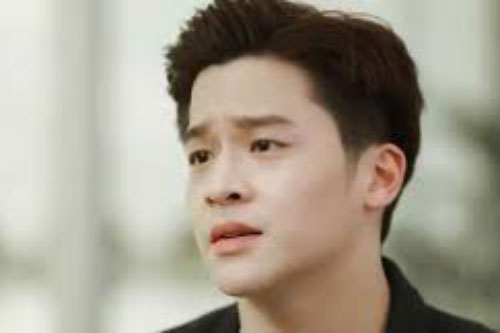 Một lần nhận hàng giúp vợ, tôi bàng hoàng, đỏ mặt khi thấy "vật thể lạ" bên trong