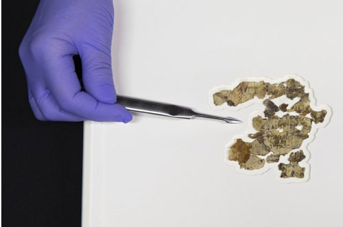 Phát hiện mới về cuộn giấy Biển Chết ở ‘hang Rùng Rợn’