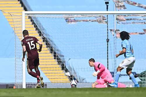 Kết quả Man City vs Leeds: Guardiola thua Bielsa
