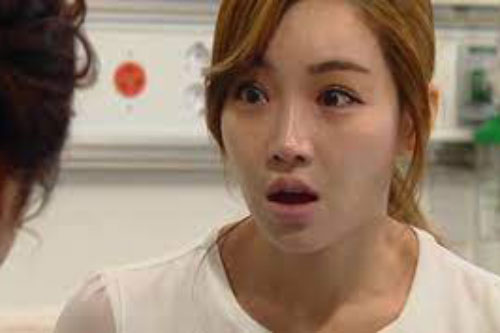 Mẹ chồng gọi các con về quê và dặn dò chia tài sản nhưng em dâu đã tuyên bố thẳng một câu đầy cay nghiệt làm ai nấy lặng thinh