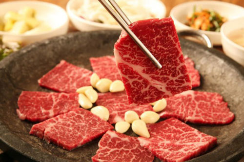 Ăn thịt bò ngon đến mấy mà phạm vào đại kị là hại vô cùng, gián tiếp "hạ độc" cả gia đình