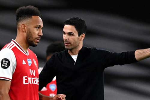 Aubameyang có nguy cơ trở thành Oezil mới