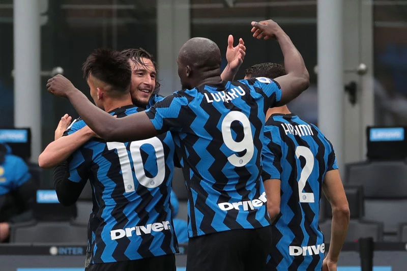 Inter tiến thêm 1 bước trên con đường chinh phục ngôi vô địch.