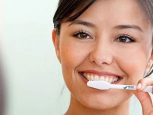 5 sai lầm khi đánh răng khiến răng rụng sớm