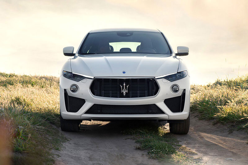 Bảng giá xe Maserati tháng 4/2021