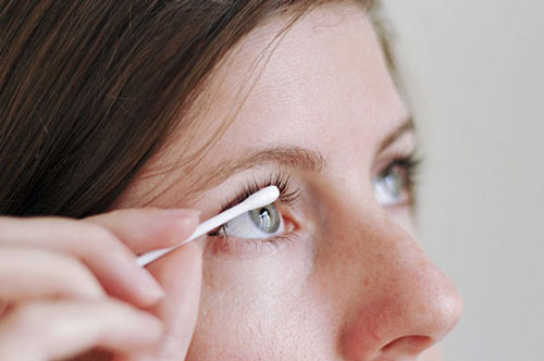 Làm cách này lông mi thưa mấy cũng dày dài và cong vút tự nhiên