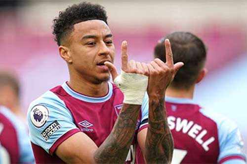 MU được khuyên ép giá bán Lingard