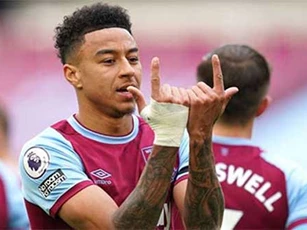 MU được khuyên ép giá bán Lingard