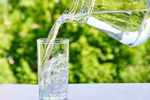 Chuyên gia cảnh báo kiểu uống nước gây ngộ độc, nhiều người tưởng tốt mà vô tư làm theo
