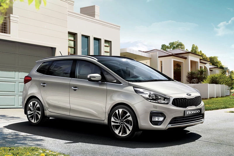 9. Kia Rondo (doanh số: 51 chiếc).