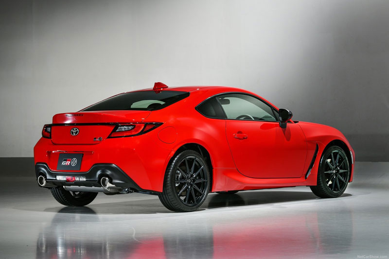 Cận cảnh Toyota GR 86 2022: Công suất 235 mã lực, giá chưa công bố