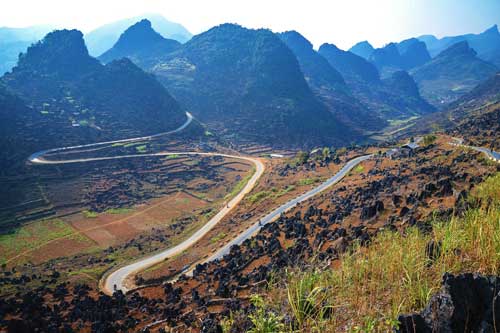 &#x201C;N&#xED;n th&#x1EDF;&#x201D; tr&#xEA;n nh&#x1EEF;ng con &#x111;&#xE8;o H&#xE0; Giang &#x111;&#x1EB9;p kh&#xF4;ng k&#xE9;m M&#xE3; P&#xED; L&#xE8;ng