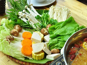Đừng tưởng ăn rau là tốt: Ăn theo cách này là hại nội tạng, dễ gây ngộ độc