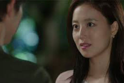 Bạn trai đột ngột đổi ảnh đại diện Facebook, tôi uất nghẹn khi phát hiện chính mình tiếp tay gã "cắm sừng"