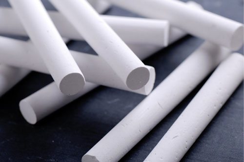 Chỉ 1 viên phấn viết bảng, bạn có thể làm được rất nhiều thứ không ngờ tới