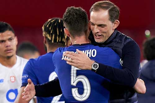 Chelsea như tắc kè hoa, PSG tìm ra công thức vàng