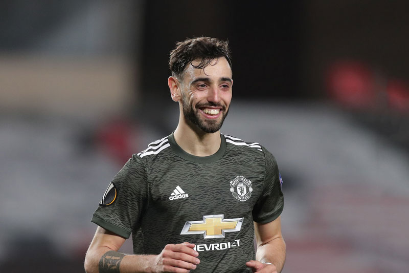 Top 10 tiền vệ trung tâm xuất sắc nhất thế giới: Gọi tên Bruno Fernandes